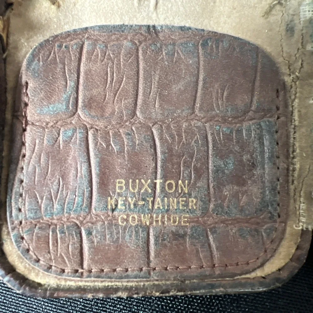 Vintage Buxton Leather Key Holder - 4 Hooks‎ For Keys - Leather Slot